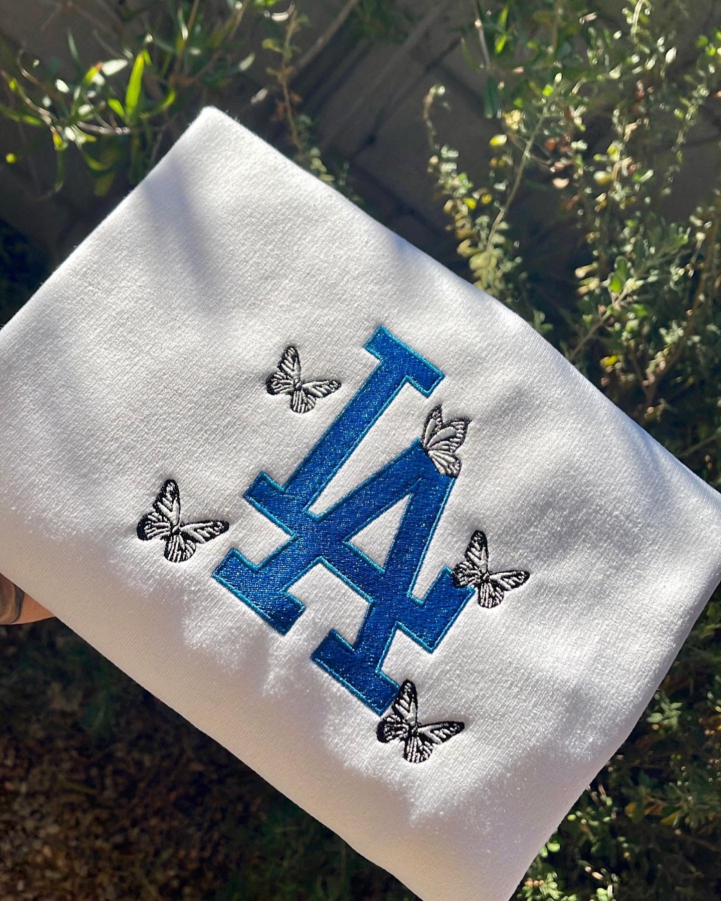 LA π¦